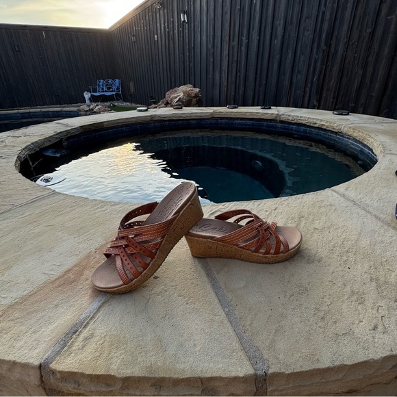 Cali Skechers Cognac Sandals with Luxe Foam - Picture 12 of 14